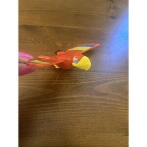 2005 Scholastic Maya‎ & Miguel Paco Red Parrot Figure Wendy's Kids Meal Toy PBS